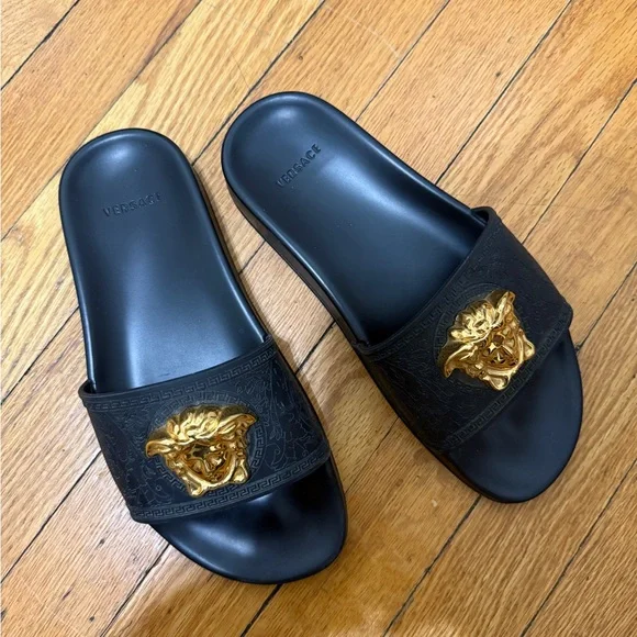 Versace Women’s Black Slides with Gold Medusa - Picture 4 of 4